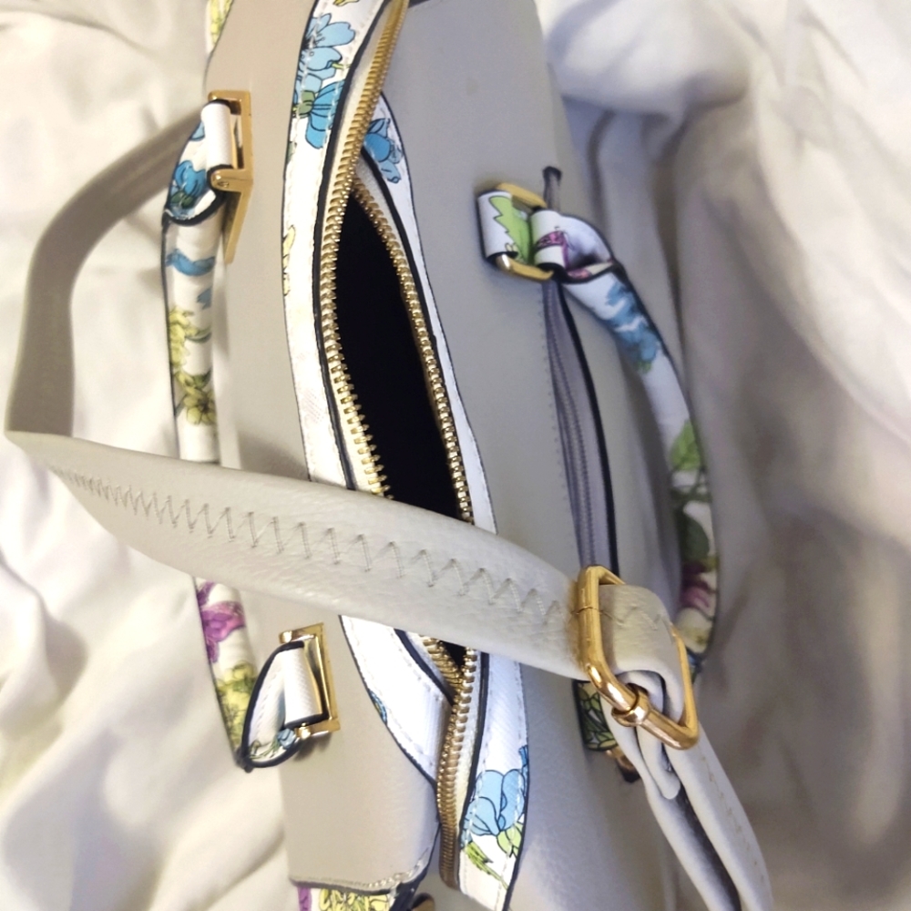 Spring Handbag - image 3